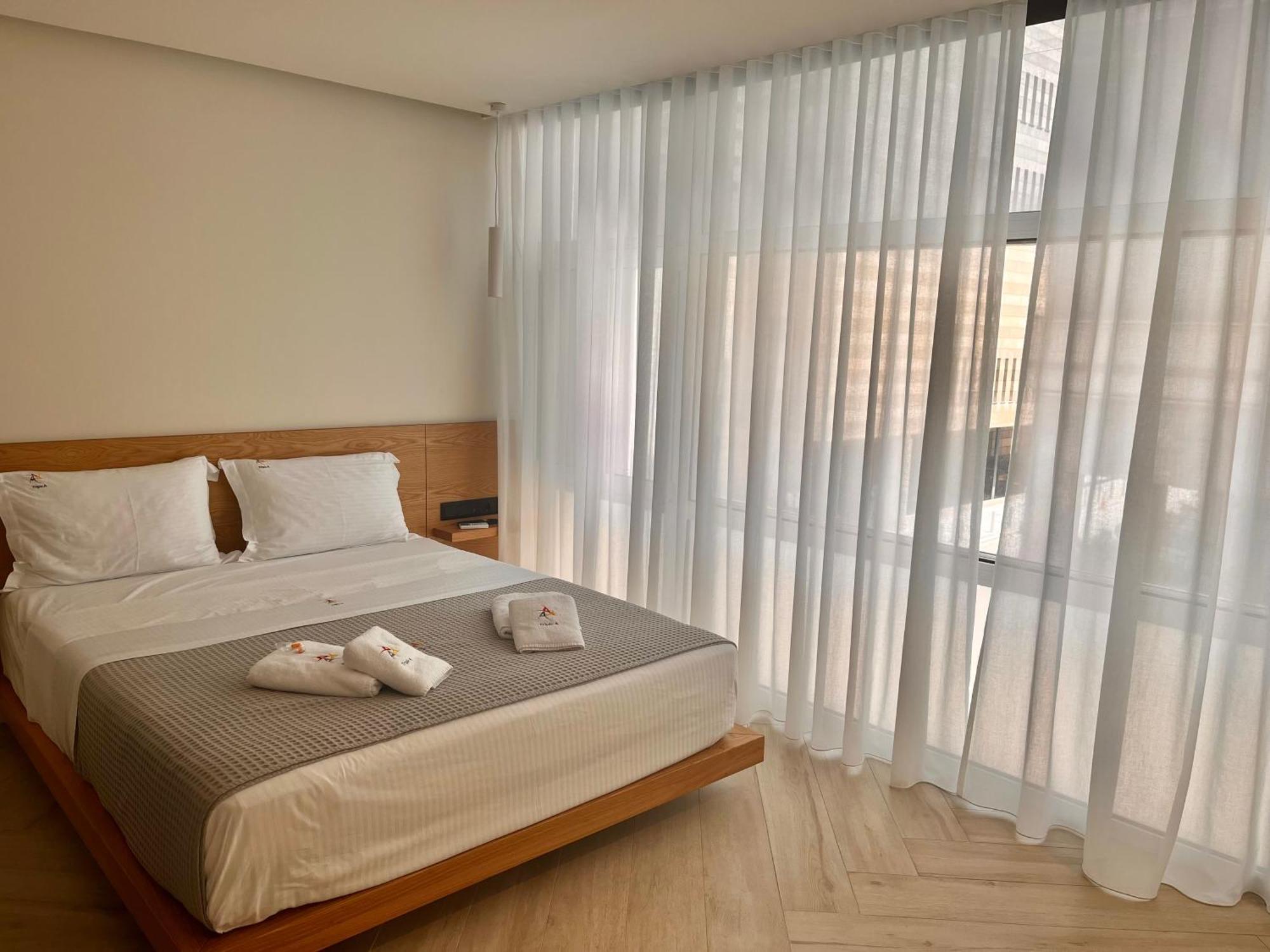 Triple A - Chic & Elegant By The Market - Free Parking! Athens Exterior photo
